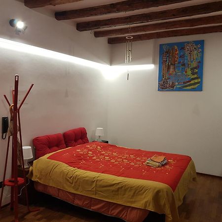 Апартаменти Monolocale Sui Tetti Di Bologna - Via Indipendenza Екстер'єр фото